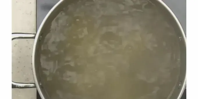 The broth must be boiled before boiling the cakes in it. shown in our recipe withphoto.