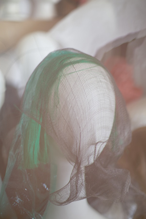 mannequin-head-with-veil