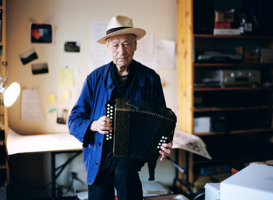 Jonas Mekas studio portrait