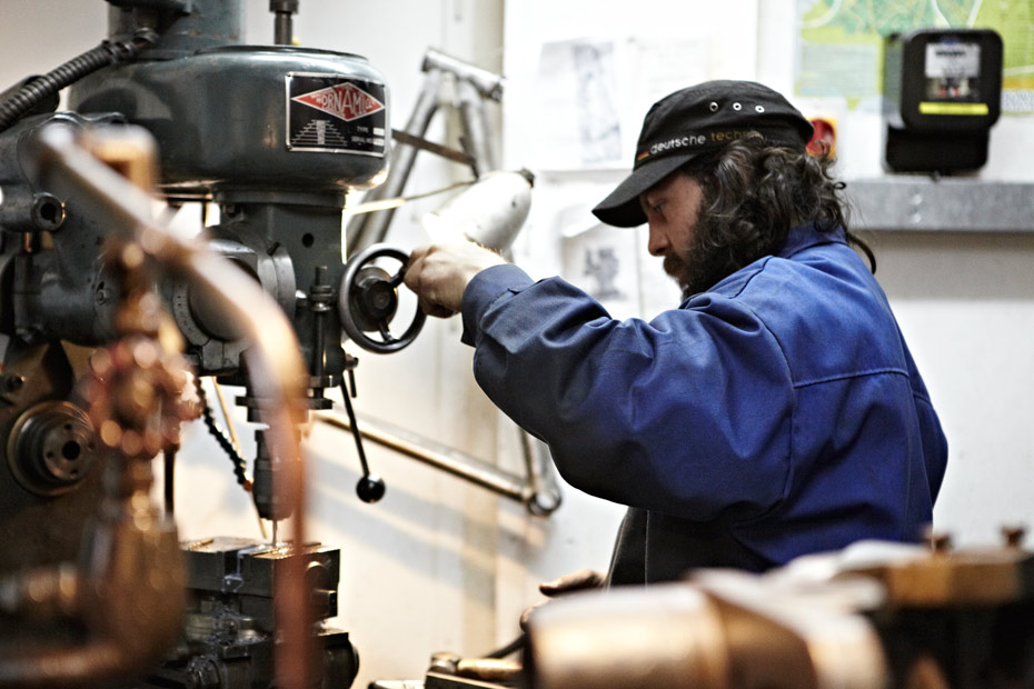 bike-frame-maker-at-work