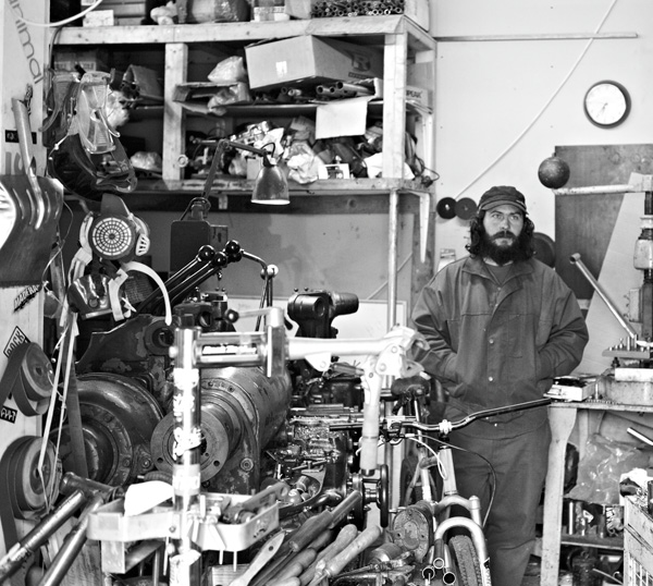 julian house bike workshop trowbridge