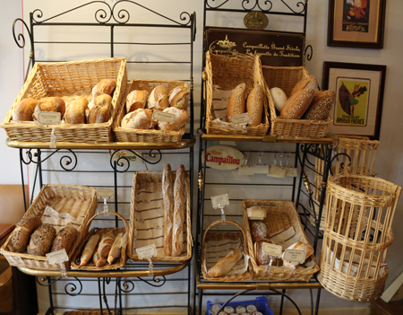 Belle-Epoque-selection-of-breads