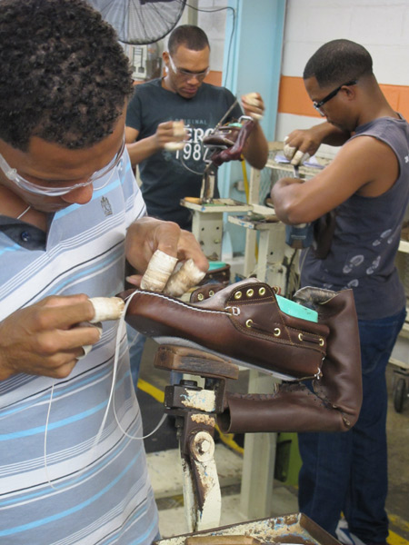 tabaco Excluir Querer At Work: Timberland's Dominican Republic Factory, Port Mag | PORT Magazine