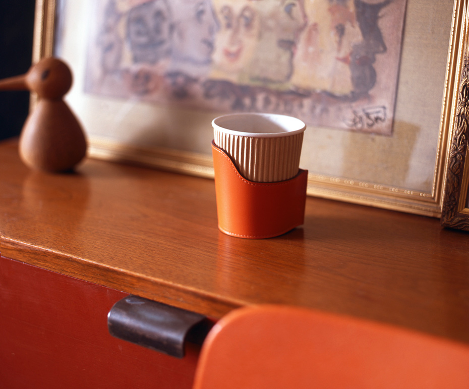 Hermes_cup holder (leather)