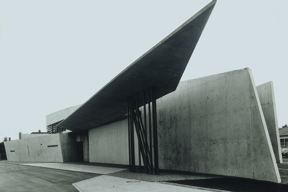 Zaha Hadid Studio, Vitra Fire Station, Weil am Rhien, 1993. Photography Helene Binet