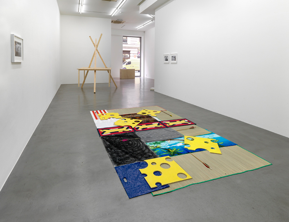 2013_In-Lines-and-Realignments_SLG_Installation-View-2_E