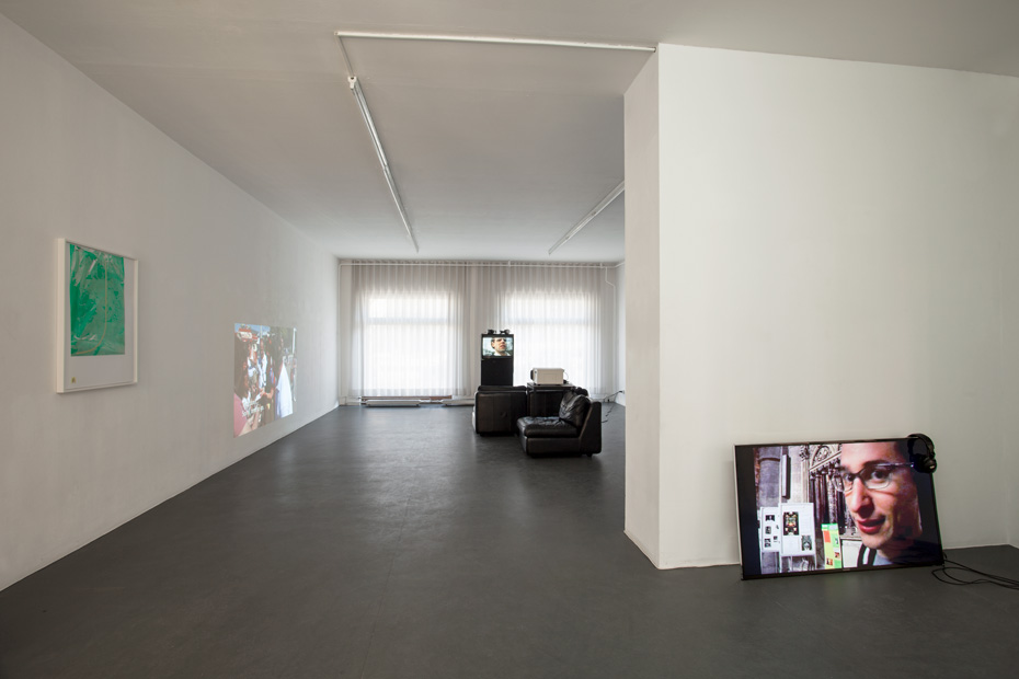 Installation view. Courtesy of the artists & Galerie Kamm, Berlin. Photography Andrea Rossetti