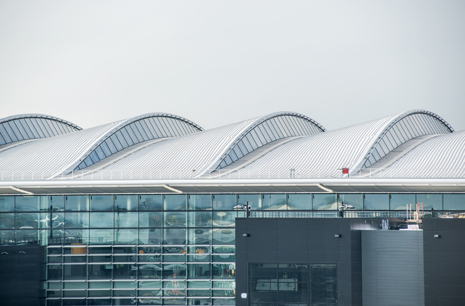 Heathrow,-the-new-Terminal-2A,-roof-architecture,-16-November-2013-©-LHR-Airports-Limited