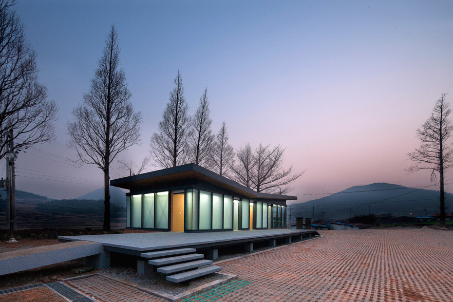 Management Office Annex by Oujae Architects – image by Jaeyun Kim