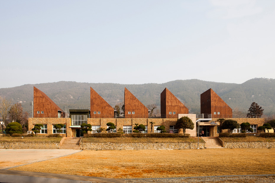 Slow Island Trip Centre by Oujae Architects – image by Jaeyun Kim