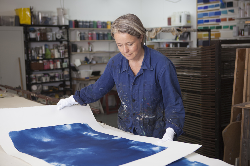 Elisabeth Scheder-Bieschin  in her studio