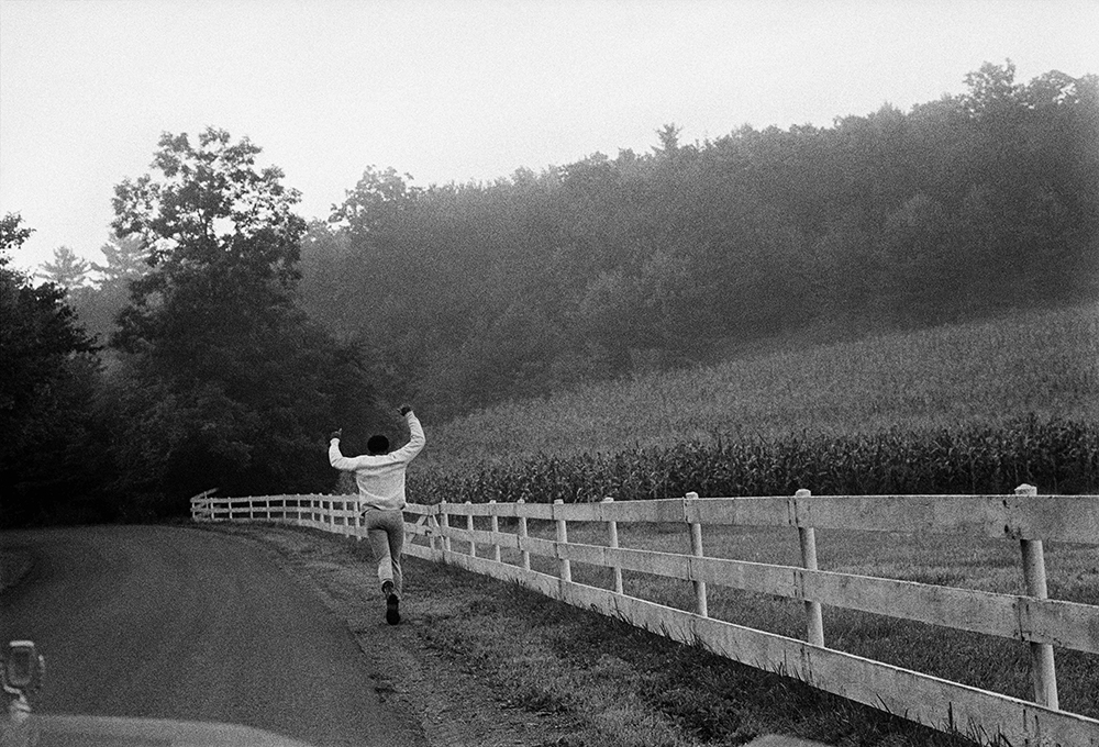 Simon_Peter_Roll 6_B_F33A_ Running Along Fence