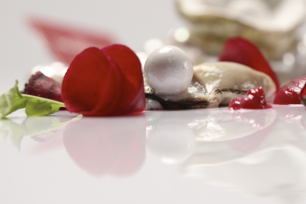 Majorca oyster, beetroot, caviar and pearl