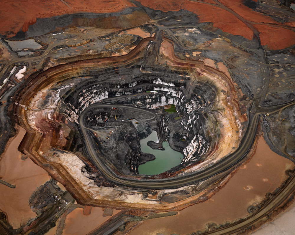 Edward Burtynsky, Industrial Abstract - The Eye of Photography