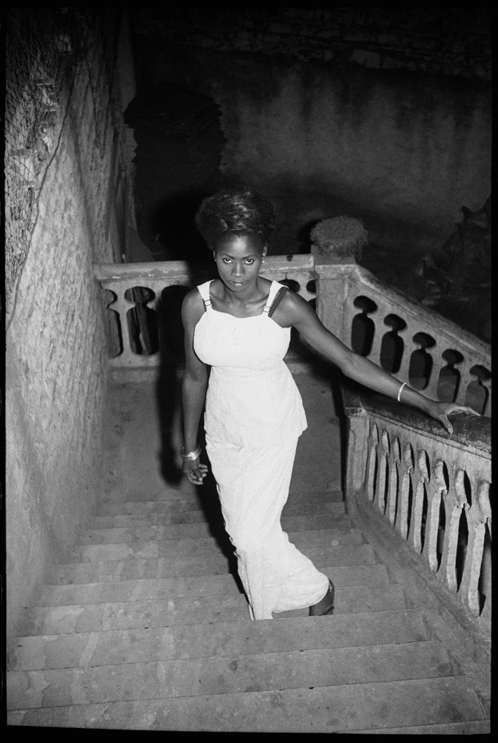 Nuit du 31Décembre,1969, Malick Sidibé. Courtesy Galerie MAGNIN-A Paris