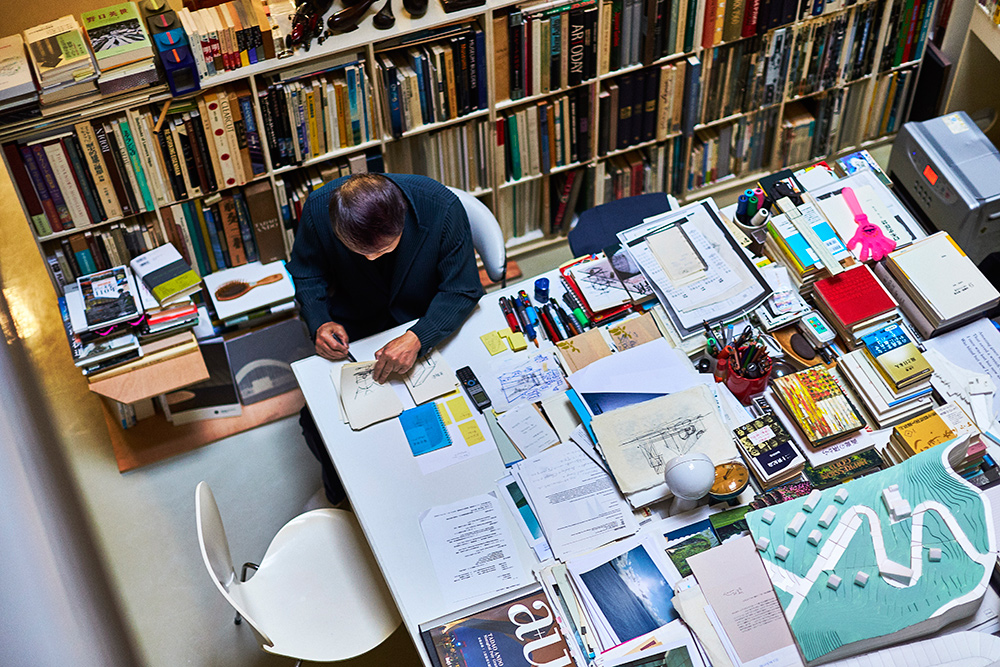  Self-taught architect Tadao Ando in his Osaka studio