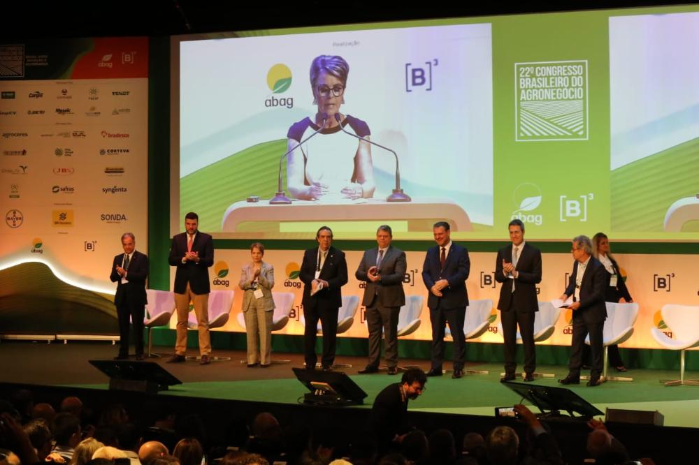 Governo de SP participa da abertura do 22º Congresso Brasileiro do Agronegócio