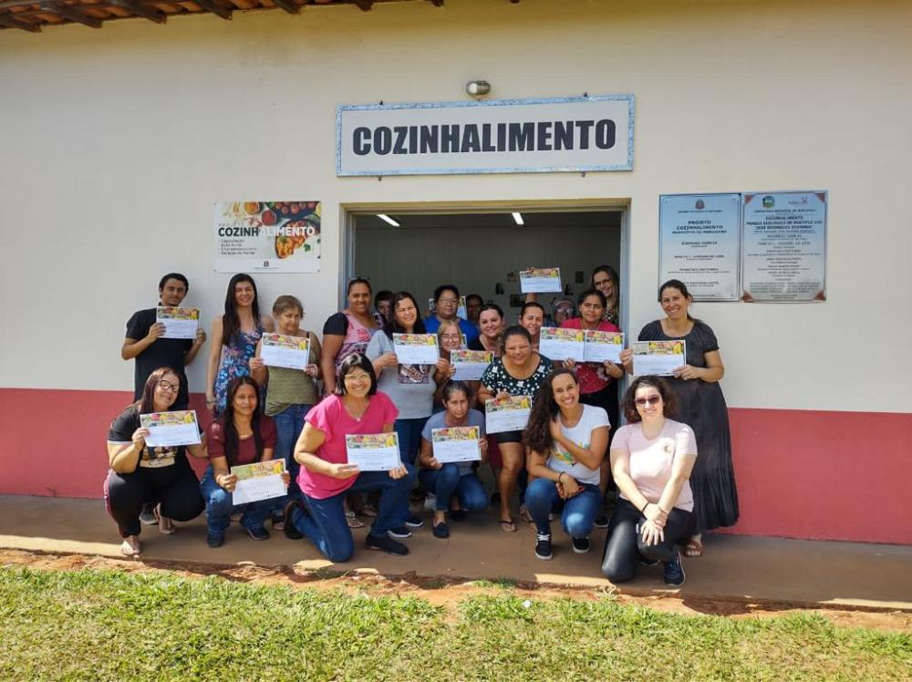 Projeto Cozinhalimento profissionaliza mais 45 participantes no interior de SP