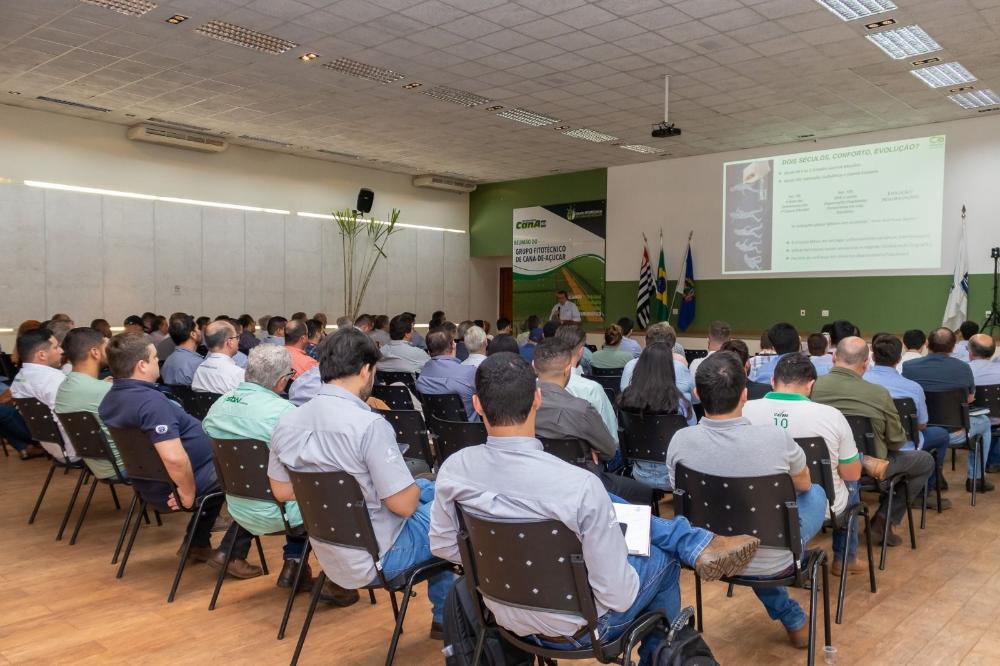 Perspectivas para o setor sucroenergético e plantio mecanizado norteiam 4ª Reunião do Grupo Fitotécnico de Cana IAC