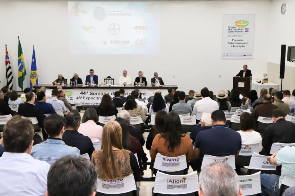 Secretário de Agricultura participa da abertura da Expocitros em Cordeirópolis