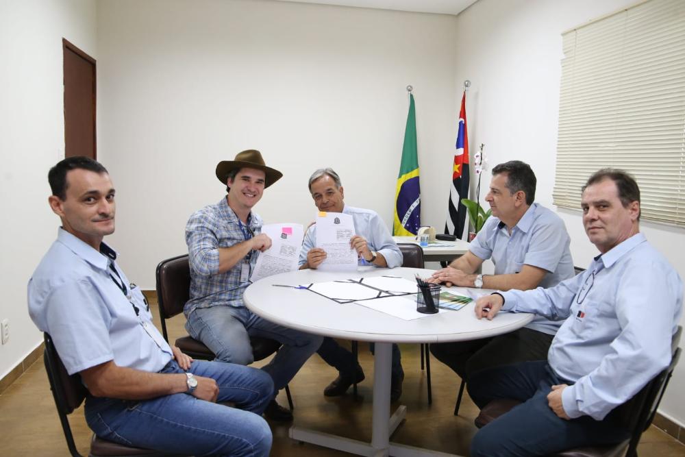 Secretaria de Agricultura e Embrapa assinam protocolo de intenções visando o desenvolvimento do agronegócio paulista