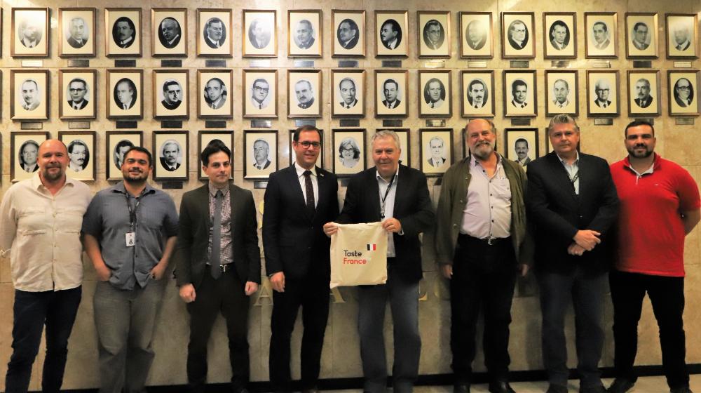 Secretaria de Agricultura recebe representantes da Embaixada da França