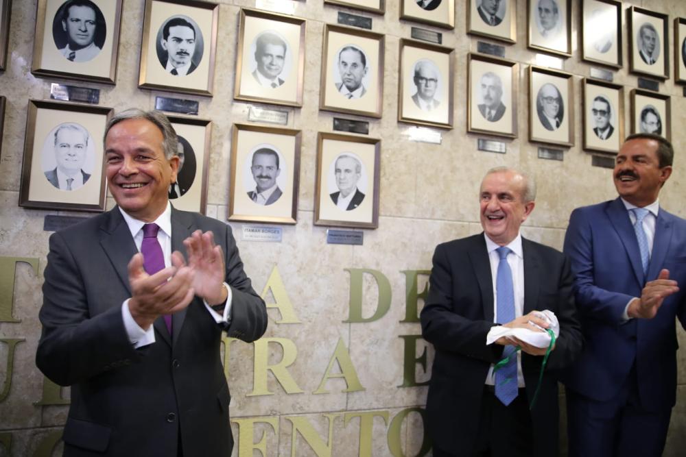 Secretaria de Agricultura e Abastecimento descerra a foto de Francisco Matturro na galeria dos secretários
