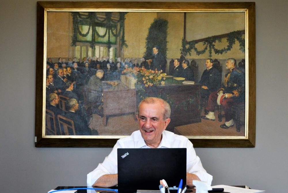 Secretário de Agricultura e Abastecimento é entrevistado no República Agro