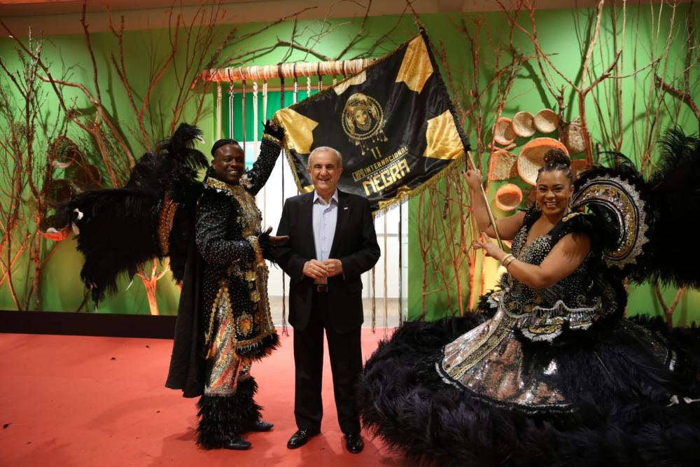 Secretario participa da abertura da II Expo Internacional dia da Consciência Negra