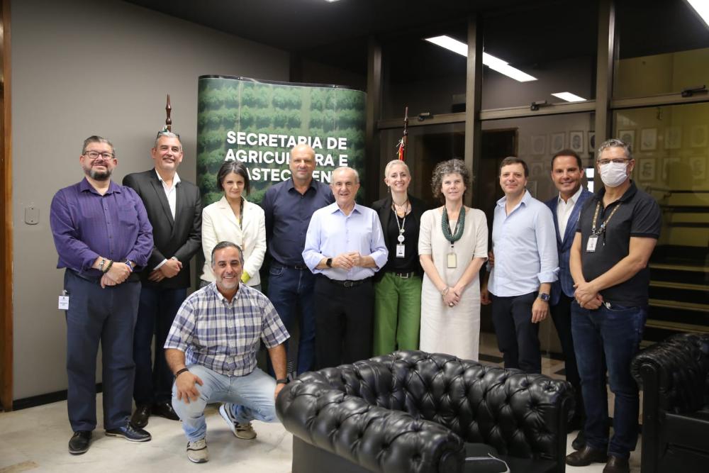 Secretário de Agricultura e Abastecimento do Estado de São Paulo e Secretário de Infraestrutura e Meio Ambiente recebem startup brasileira voltada ao agro
