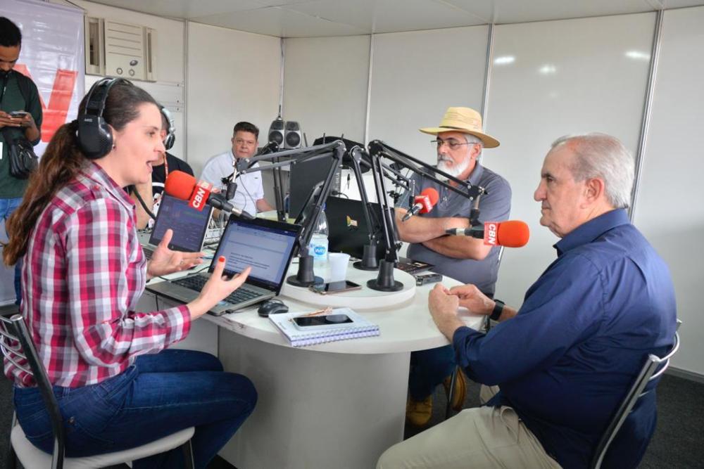 Secretário de Agricultura e Abastecimento, Francisco Matturro, concede entrevista a CBN durante 59° Expo Rio Preto