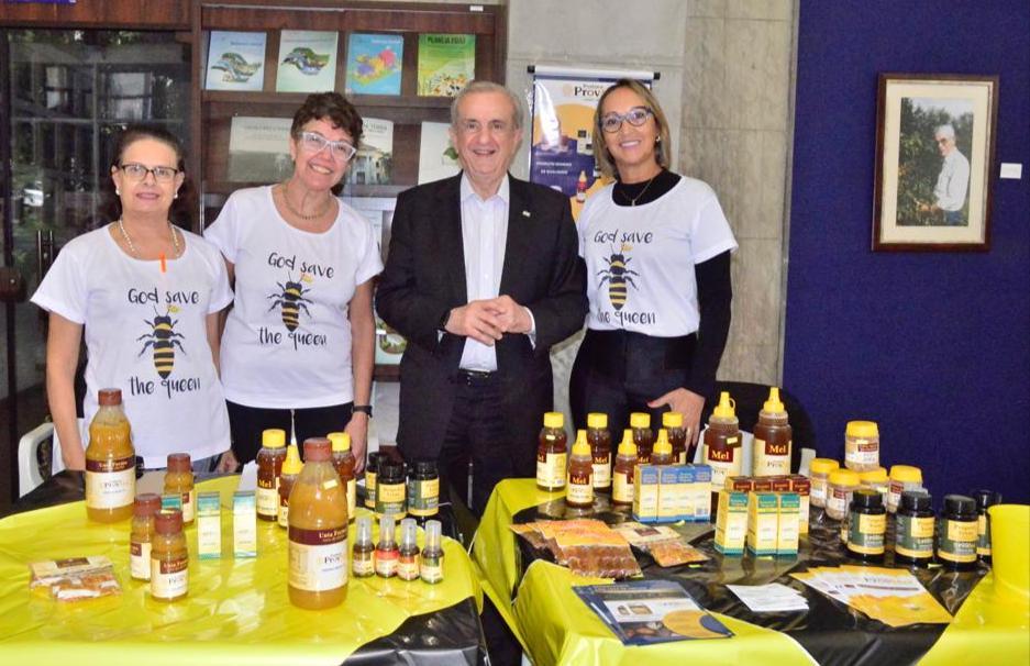 Secretário de Agricultura e Abastecimento de SP participa do 4o Dia Nacional da Abelha no Instituto Agronômico de Campinas (IAC)