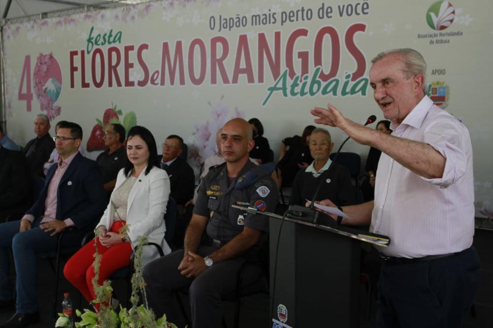 Secretário de Agricultura e Abastecimento do Estado de São Paulo participa da abertura da 40ª festa de flores e morangos de Atibaia