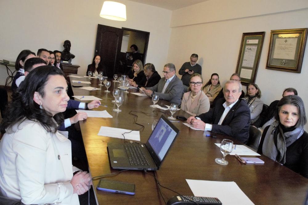 Secretaria de Agricultura e Abastecimento apresenta avanços do CAR e do PRA para a Sociedade Rural Brasileira (SRB)