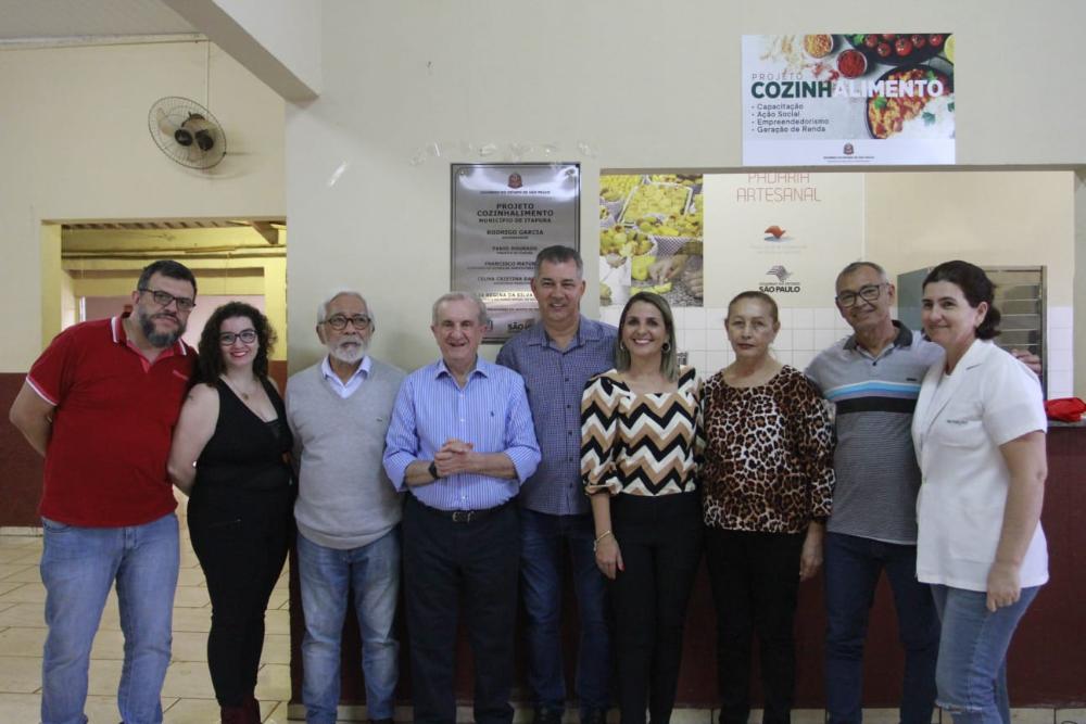 Secretário Francisco Matturro inaugura Cozinhalimento no município de Itapura