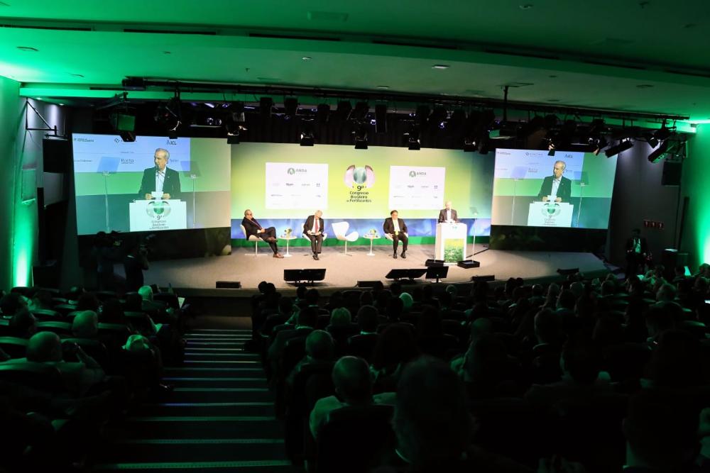 Secretário de Agricultura e Abastecimento de São Paulo, Francisco Matturro, participa da abertura do 9º Congresso Brasileiro de Fertilizantes