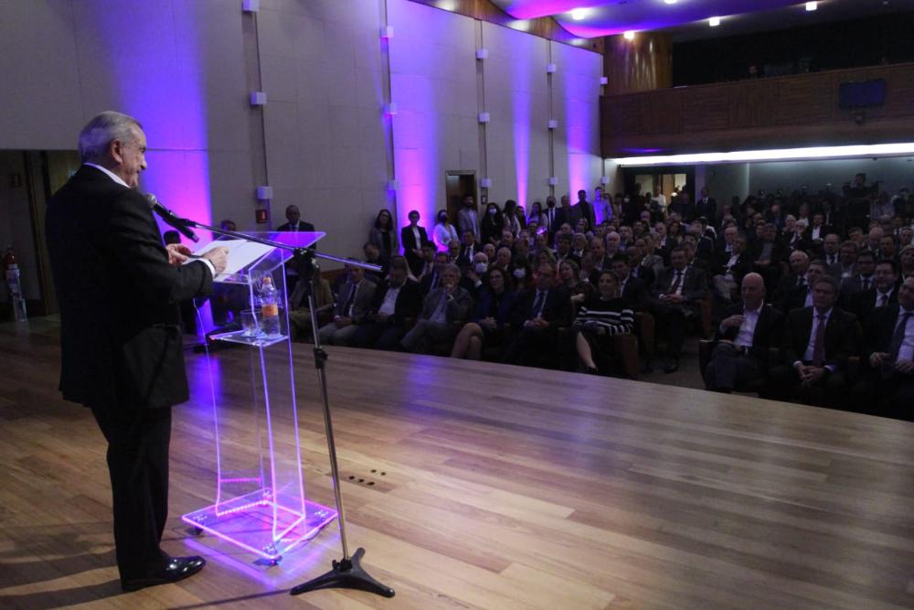 Francisco Matturro participa da cerimônia de posse do novo Conselho de Administração da ABIMAQ/SINDIMAQ, em evento que festejou os 85 anos das entidades