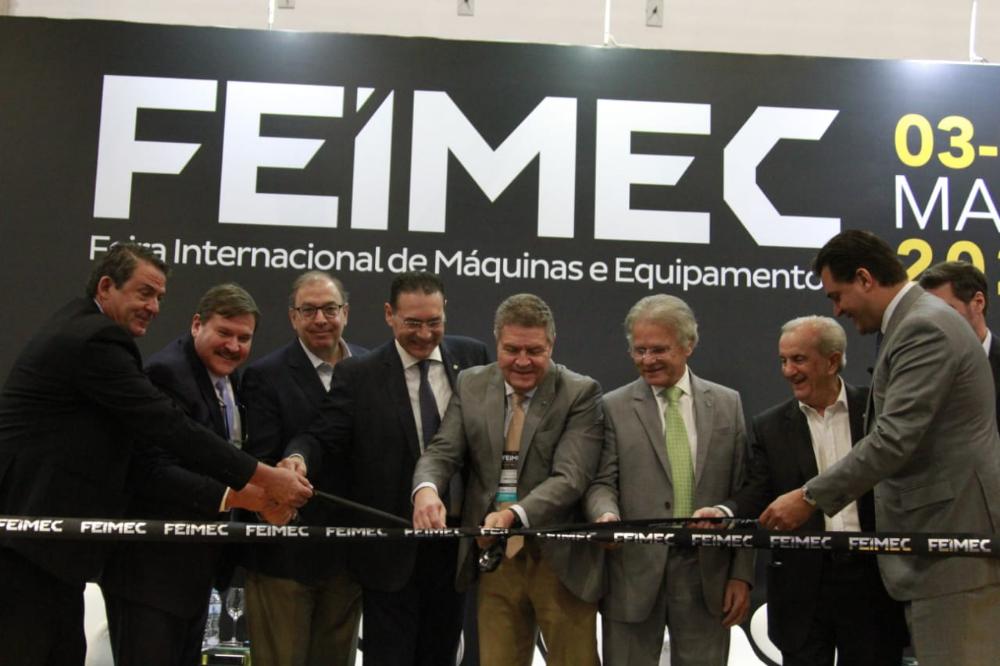Secretário de Agricultura e Abastecimento do Estado de São Paulo representa Governador Rodrigo Garcia na abertura da Feimec