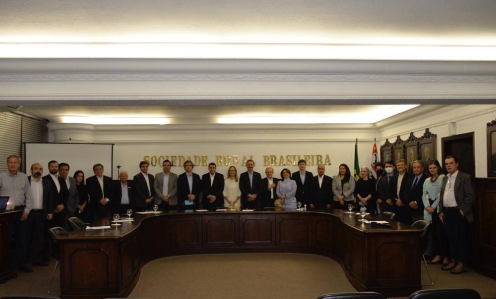 Secretário Itamar Borges apresenta avanços da gestão ao Fórum Paulista do Agronegócio