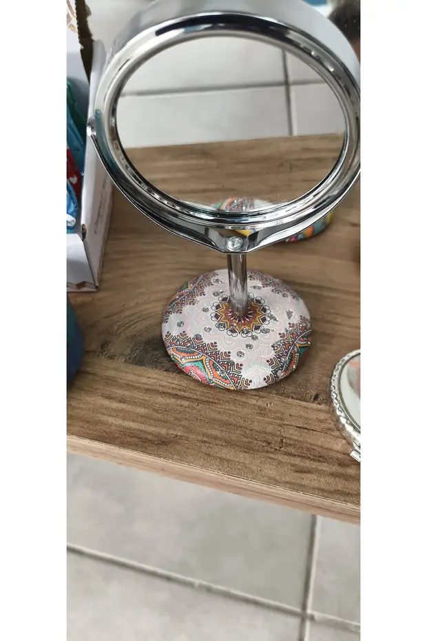 Ayaklı Makyaj Aynası