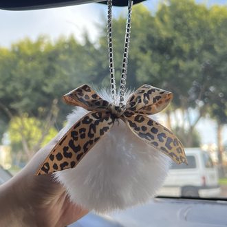 Leopar Kurdele Beyaz Ponpon Ayna Süsü