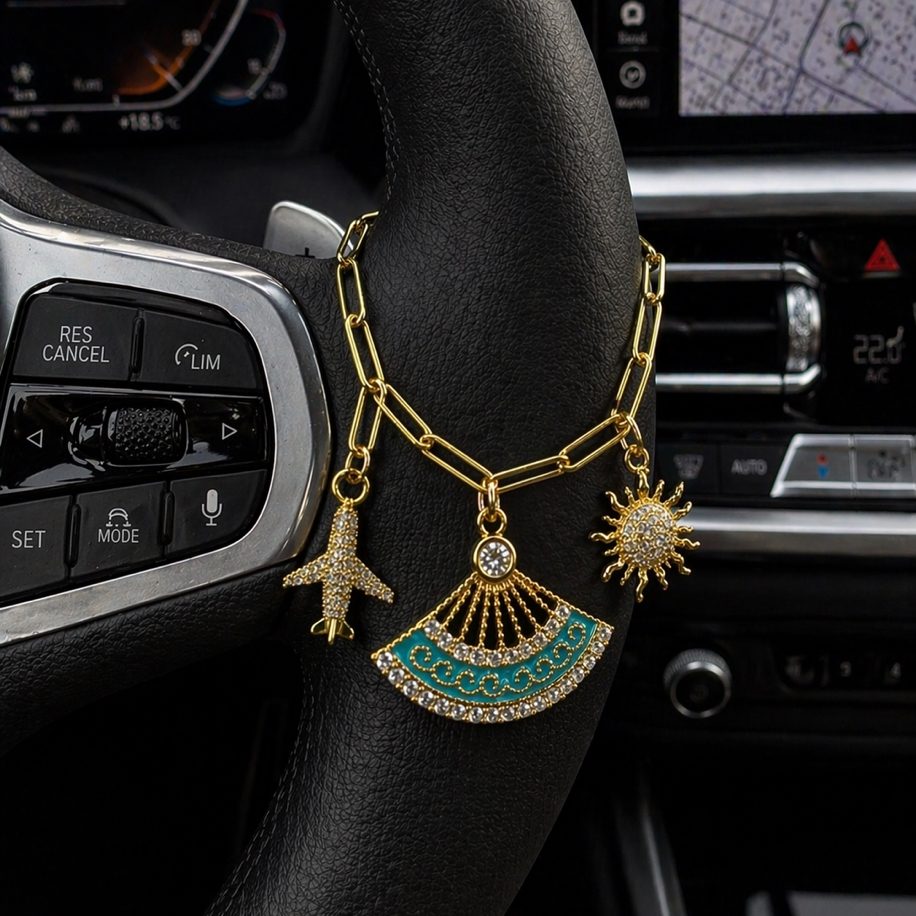 Gold Direksiyon Charm Yelpaze