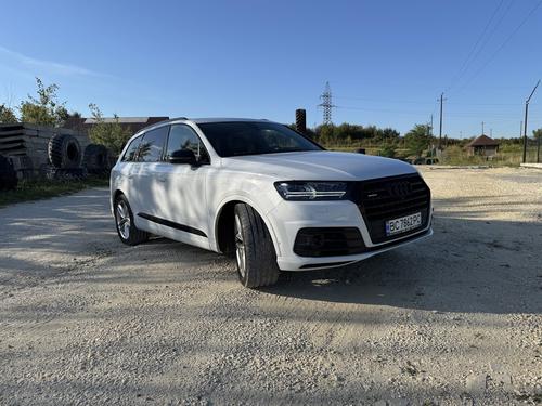 Audi Q7 2018 &mdash; фронт