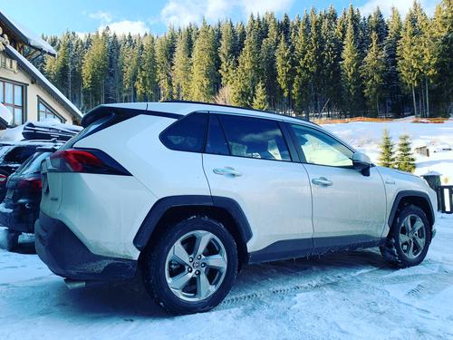RAV4 &mdash; вигляд збоку