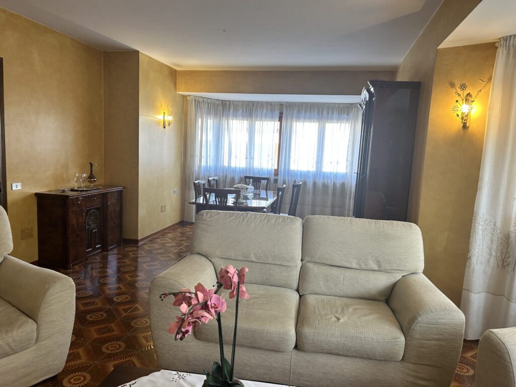 City House Nardina | Appartamento vacanze nel centro di Olbia per 4 persone 2