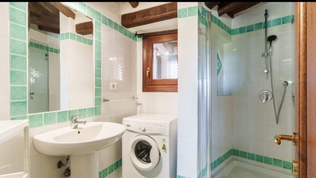 Trilocale con veranda vista mare – Club degli Artisti, Cugnana 12