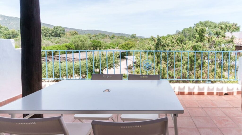 Trilocale con veranda vista mare – Club degli Artisti, Cugnana 8