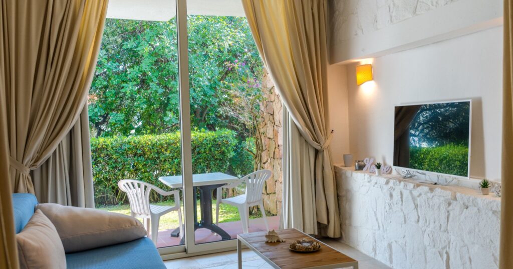 Appartamento ristrutturato con giardino e piscina 14