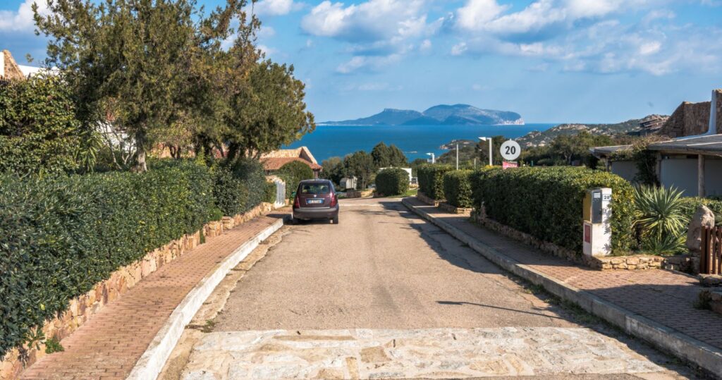 Appartamento ristrutturato con giardino e piscina 4