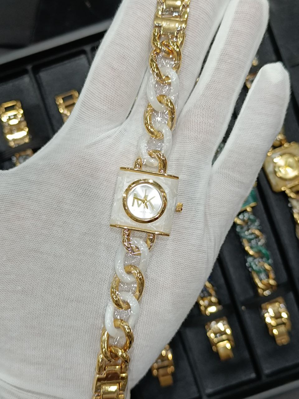 Michael Kros kvars saat